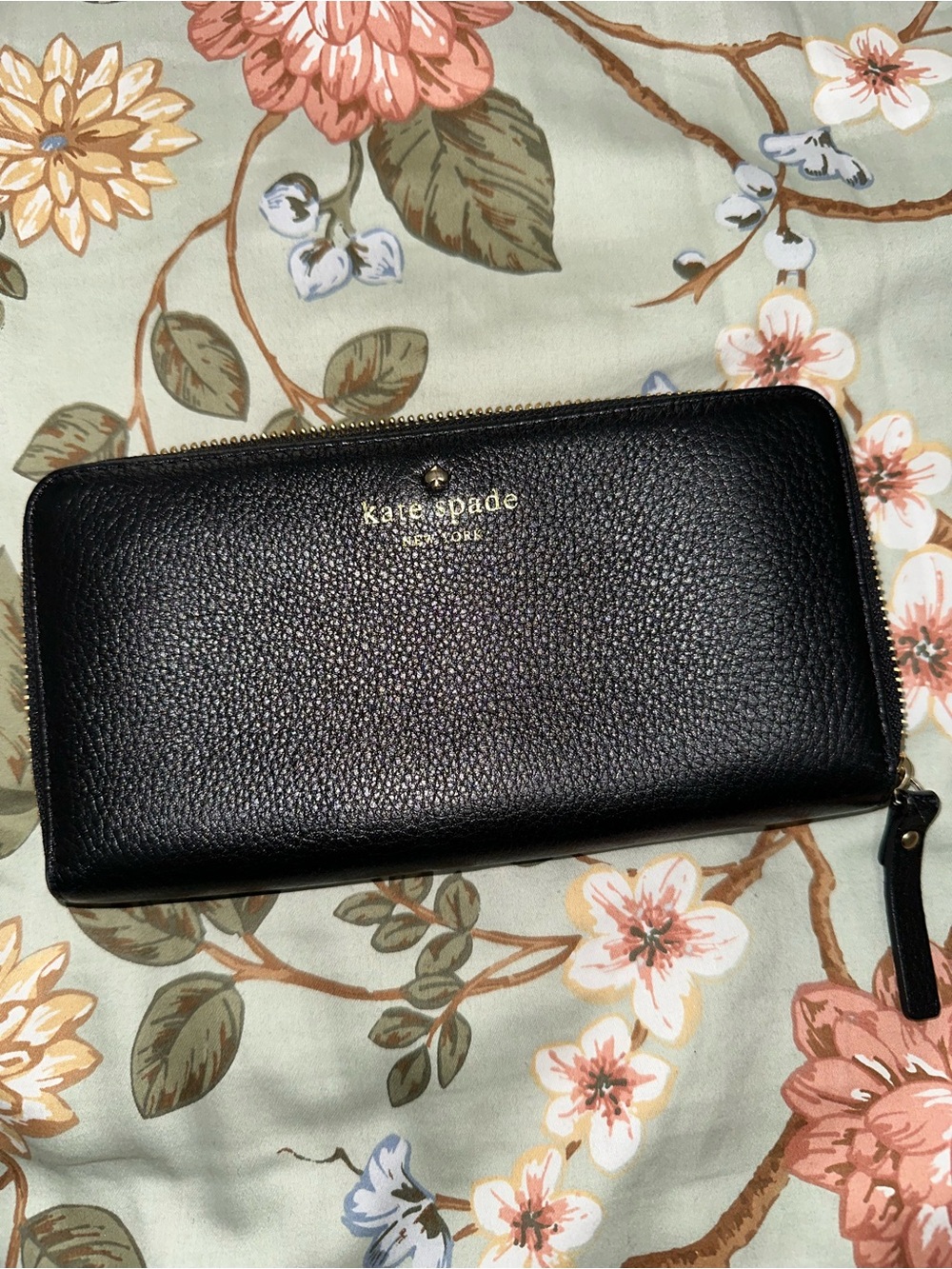 kate spade Black Leather Zip Around Wallet